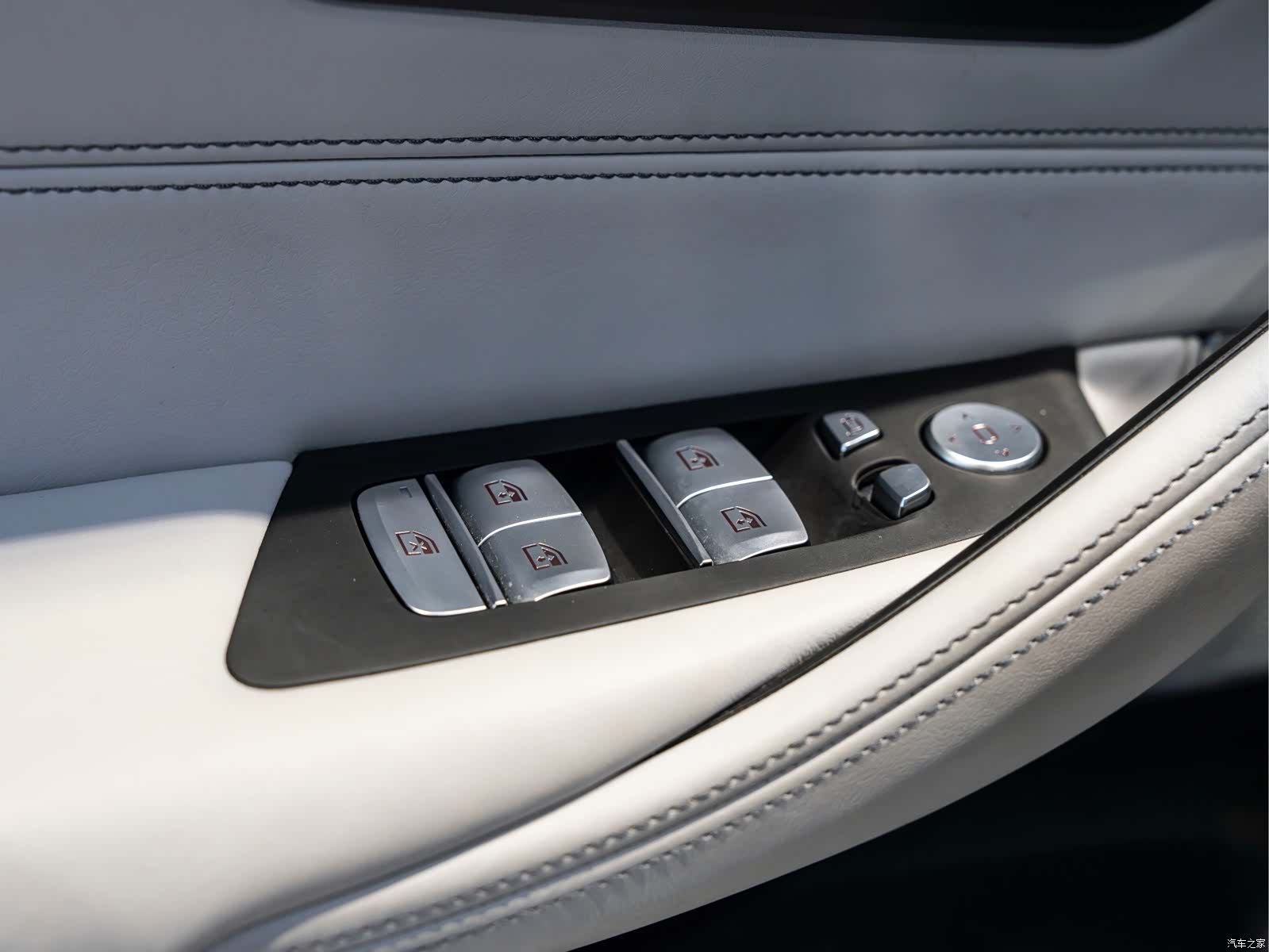 BMW M5, 2023 23