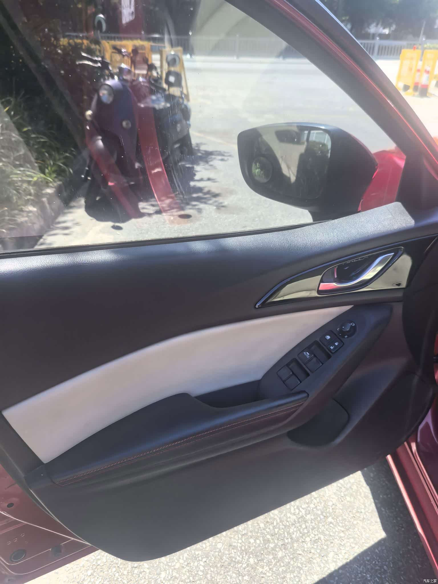 Mazda Mazda3, 2014 6