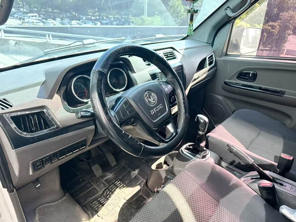 Dongfeng Yufeng Yufeng EM26