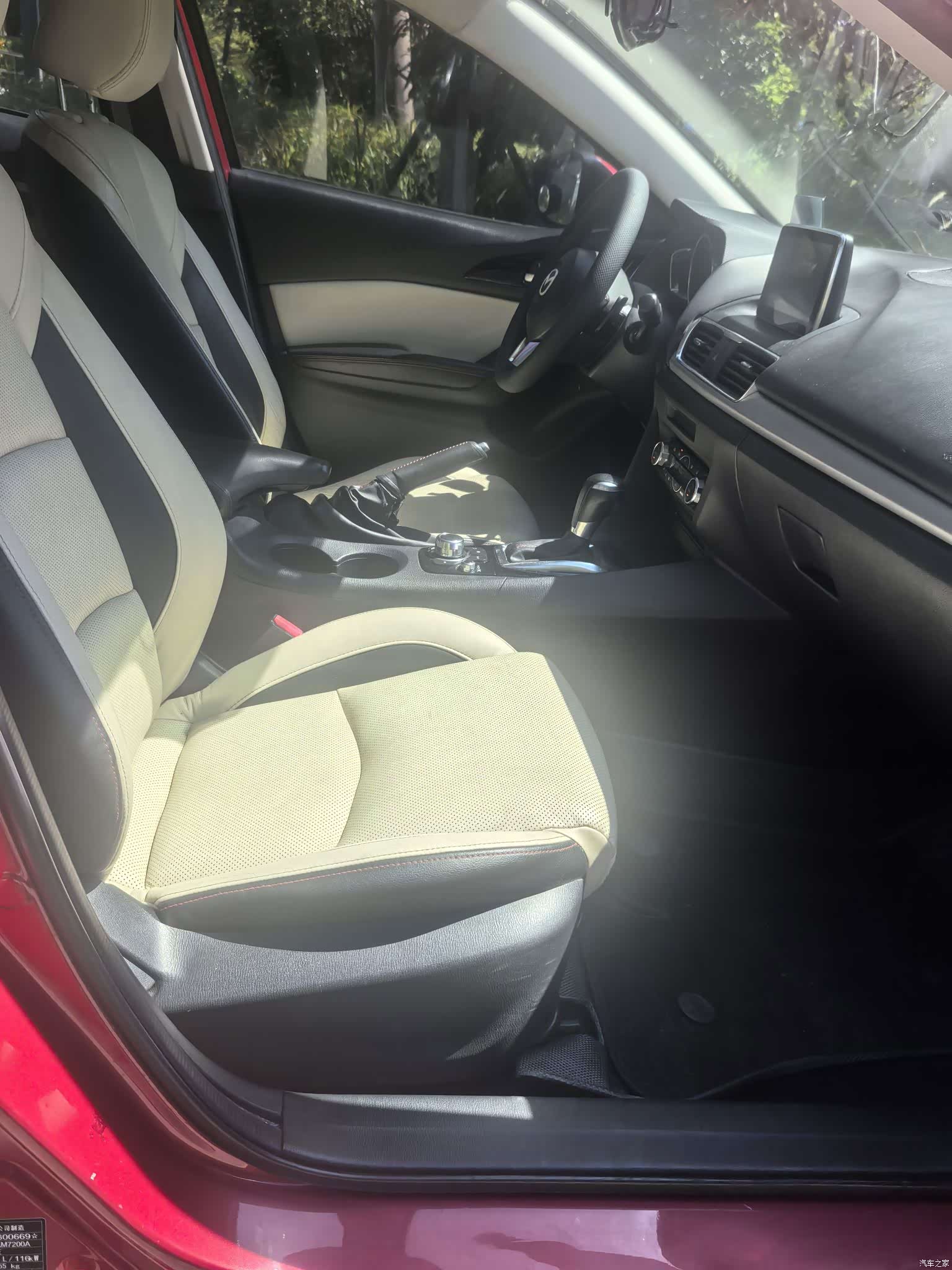 Mazda Mazda3, 2014 16