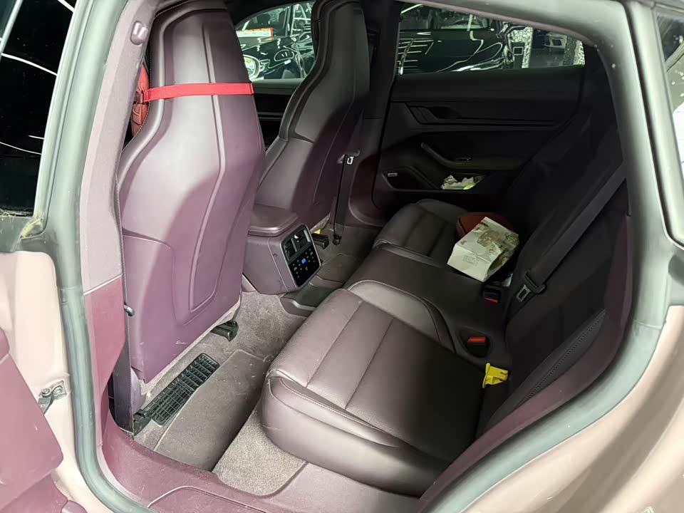 Porsche Taycan Porsche Taycan