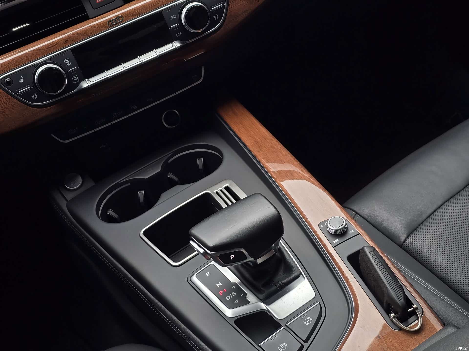 Audi A4L, 2020 17