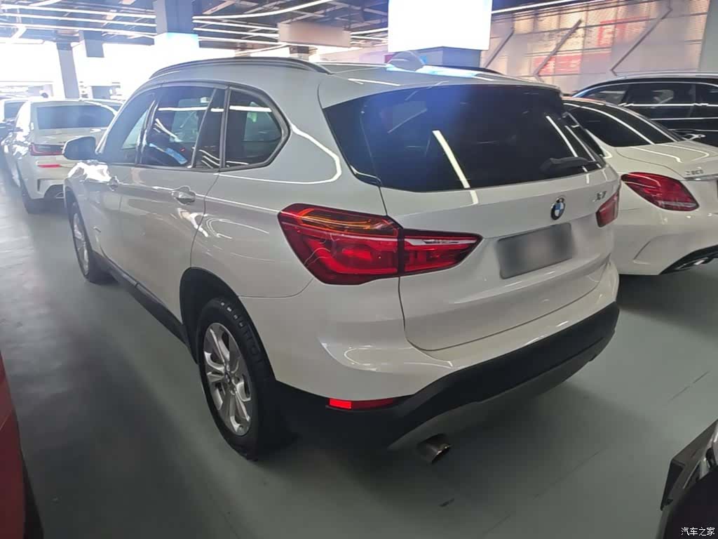 BMW X1, 2016 все фото