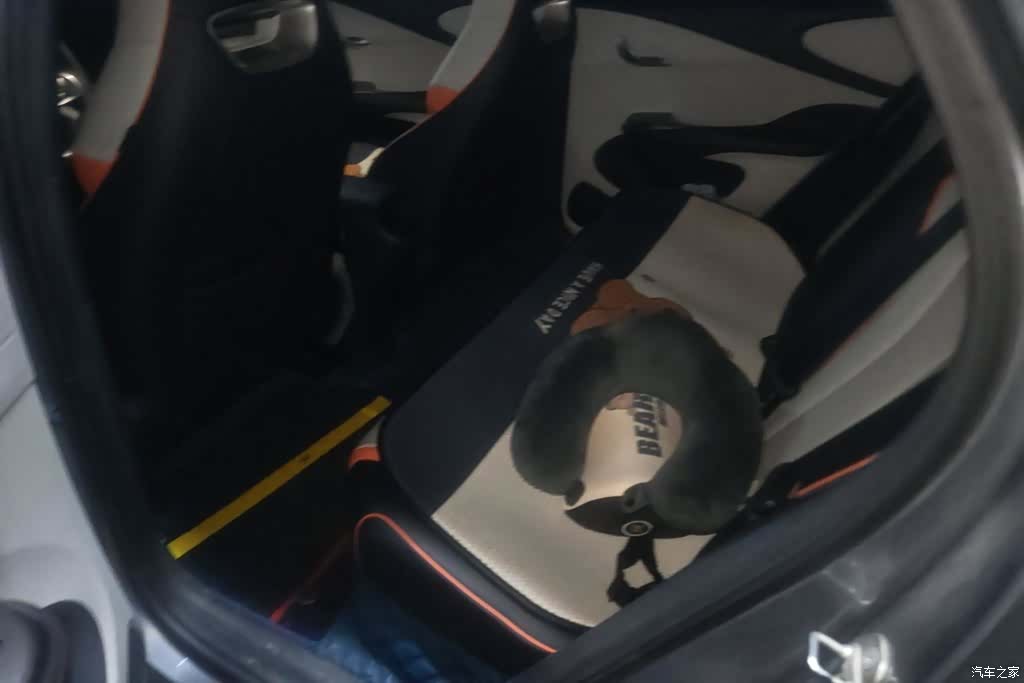 BYD Dolphin, 2022 11