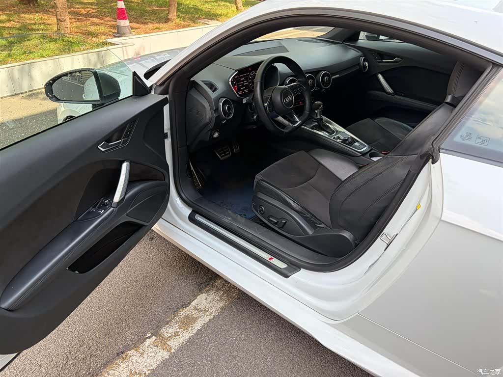 Audi TT, 2017 15