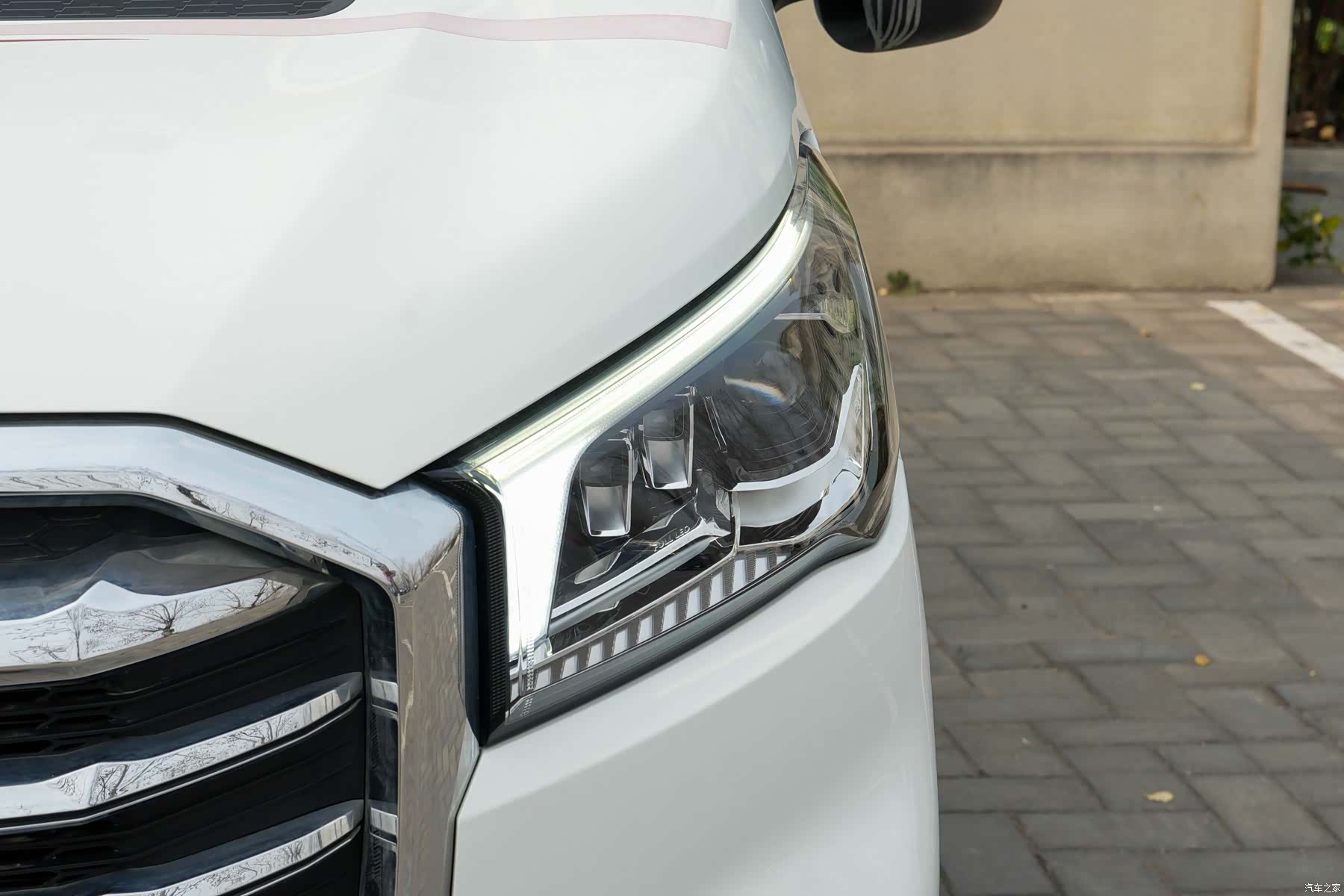 Maxus V90, 2021 9