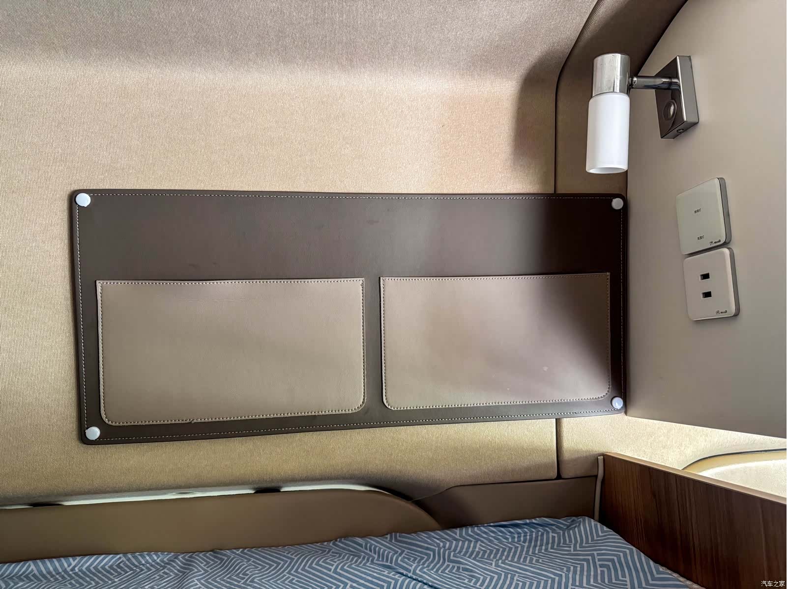 Maxus V90, 2021 25