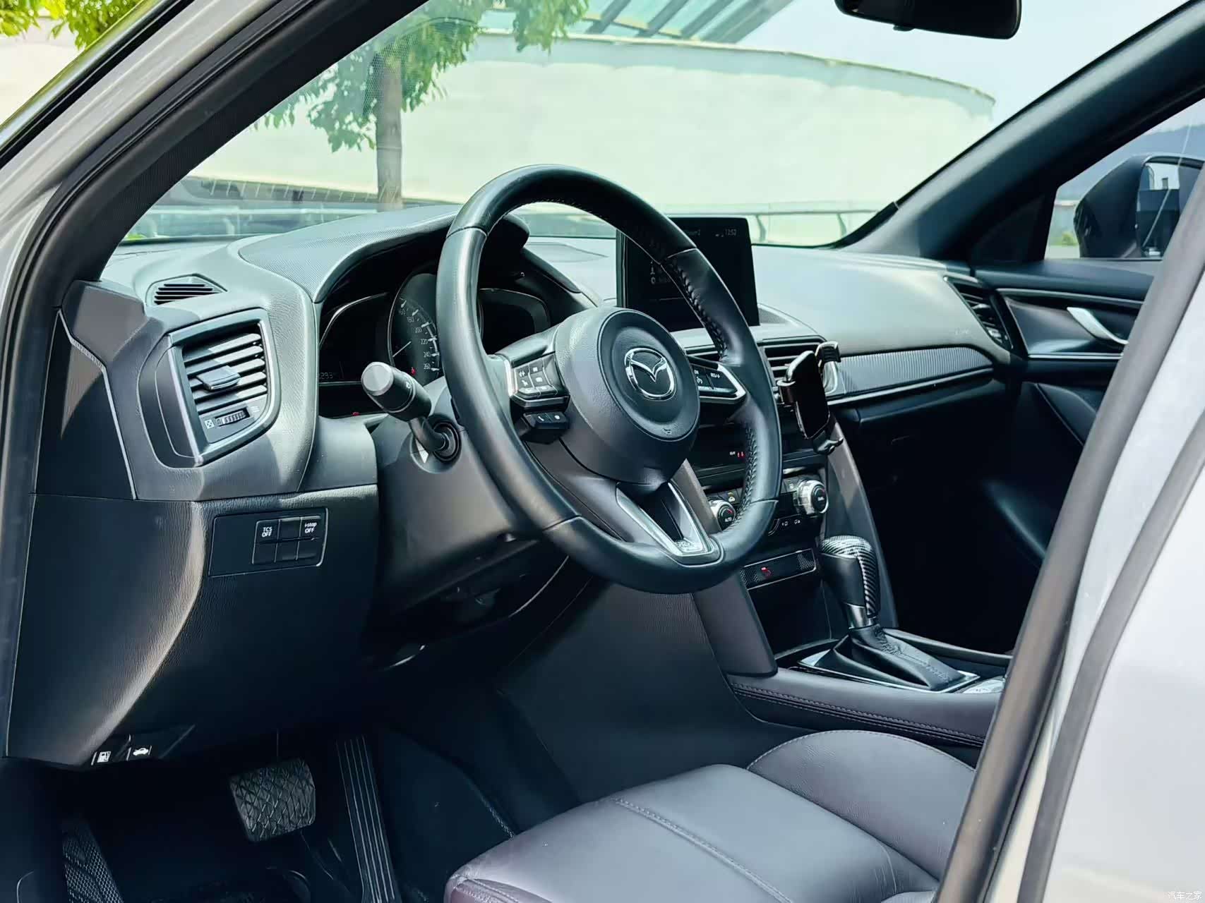 Mazda CX-4, 2020 13