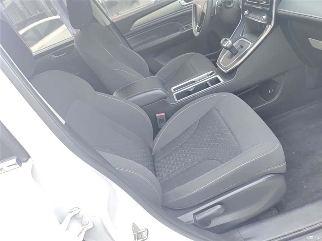 Haval M6, 2021 25