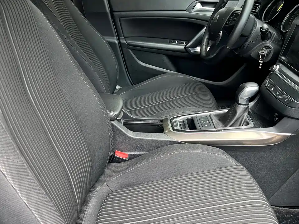 Peugeot 408 Peugeot 408