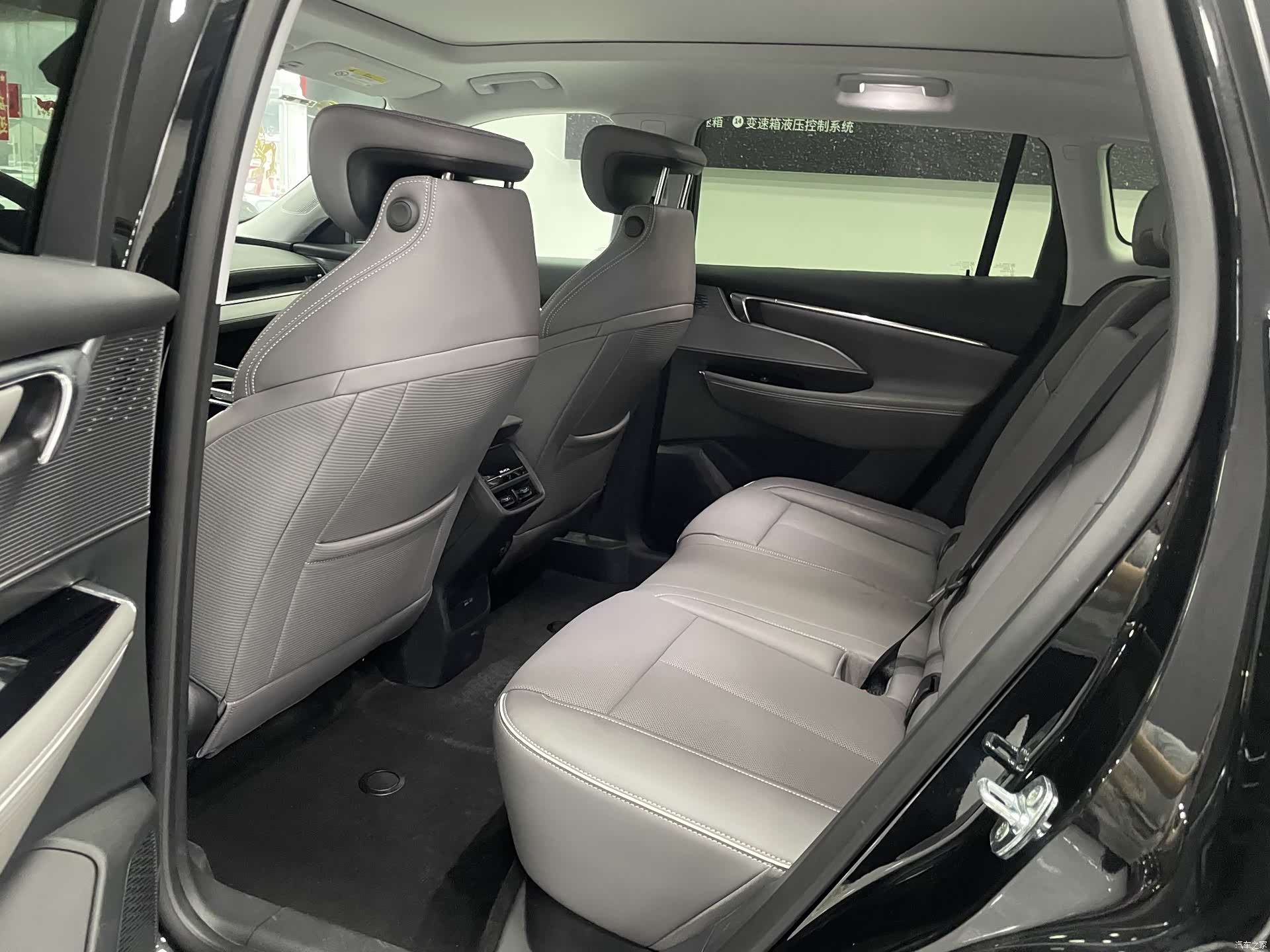 Buick E5, 2025 12