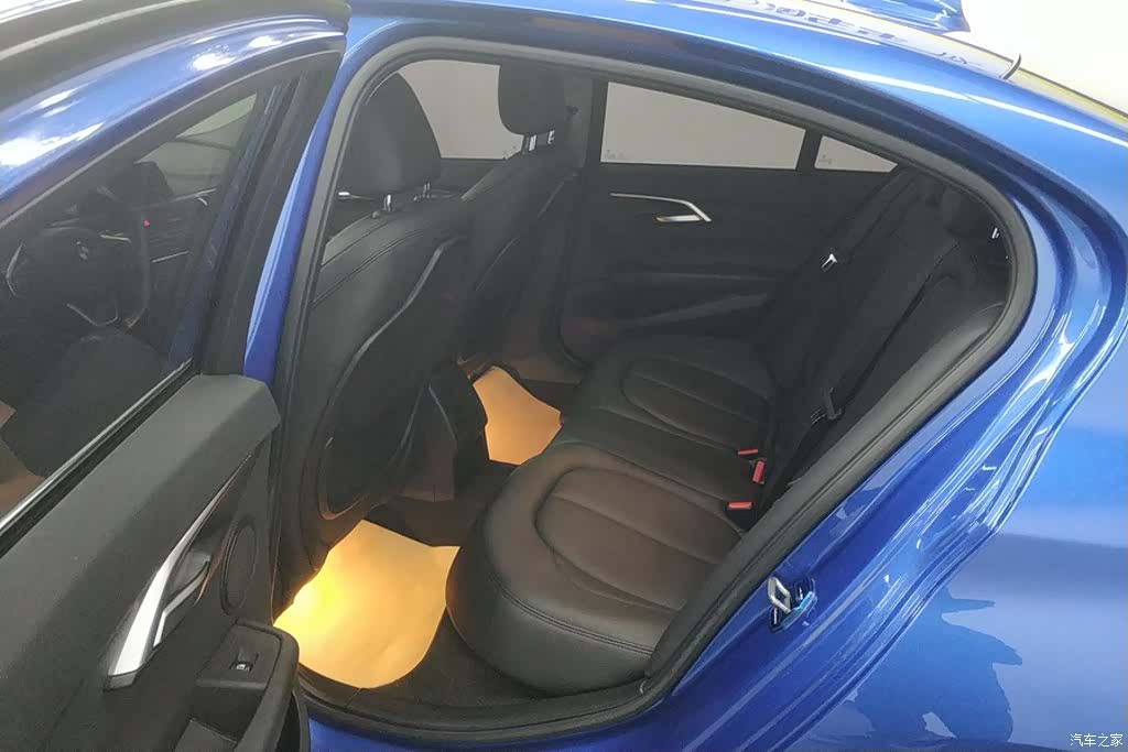 BMW 1 Series, 2018 11