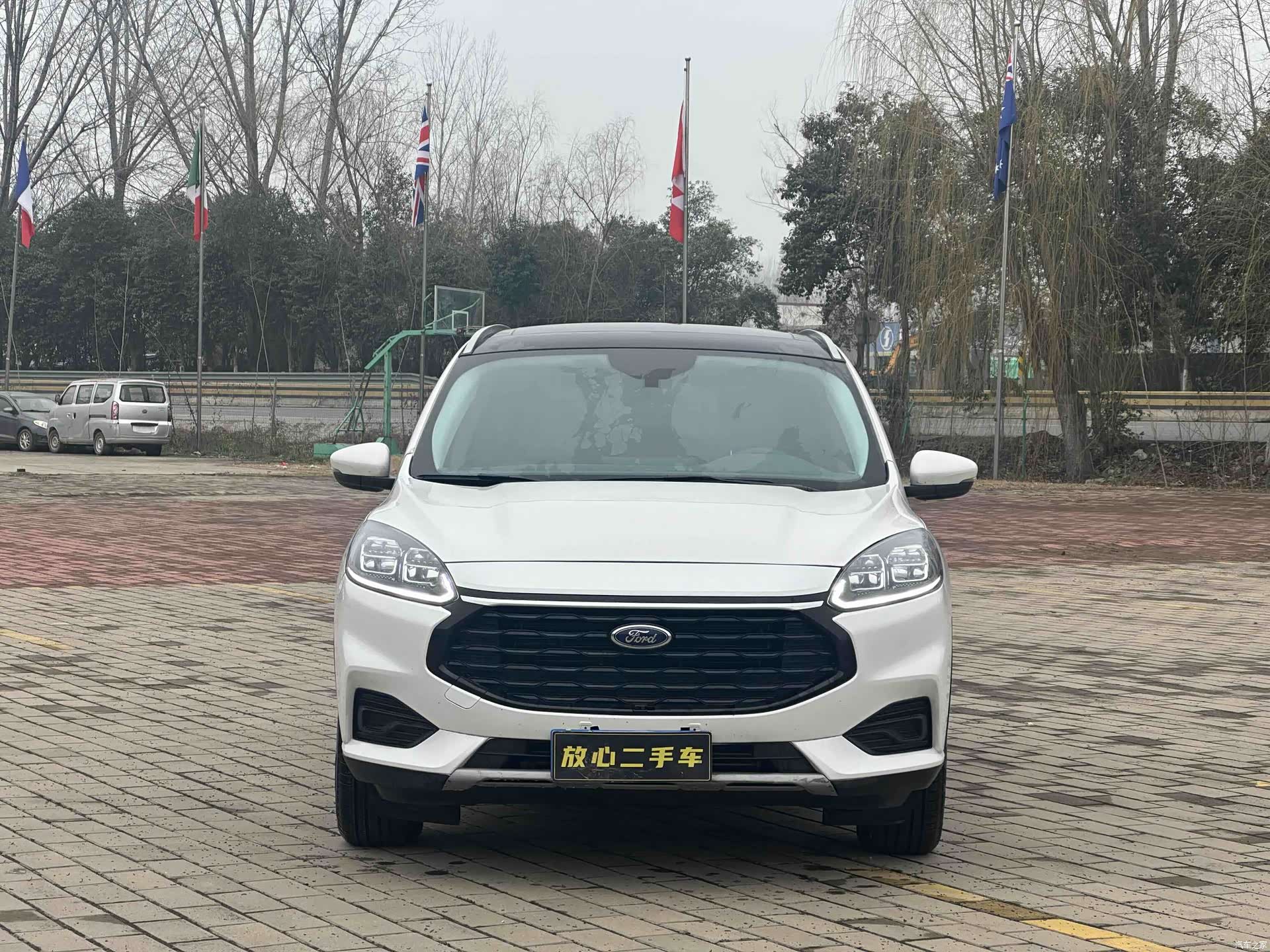 Ford Escape, 2024 2