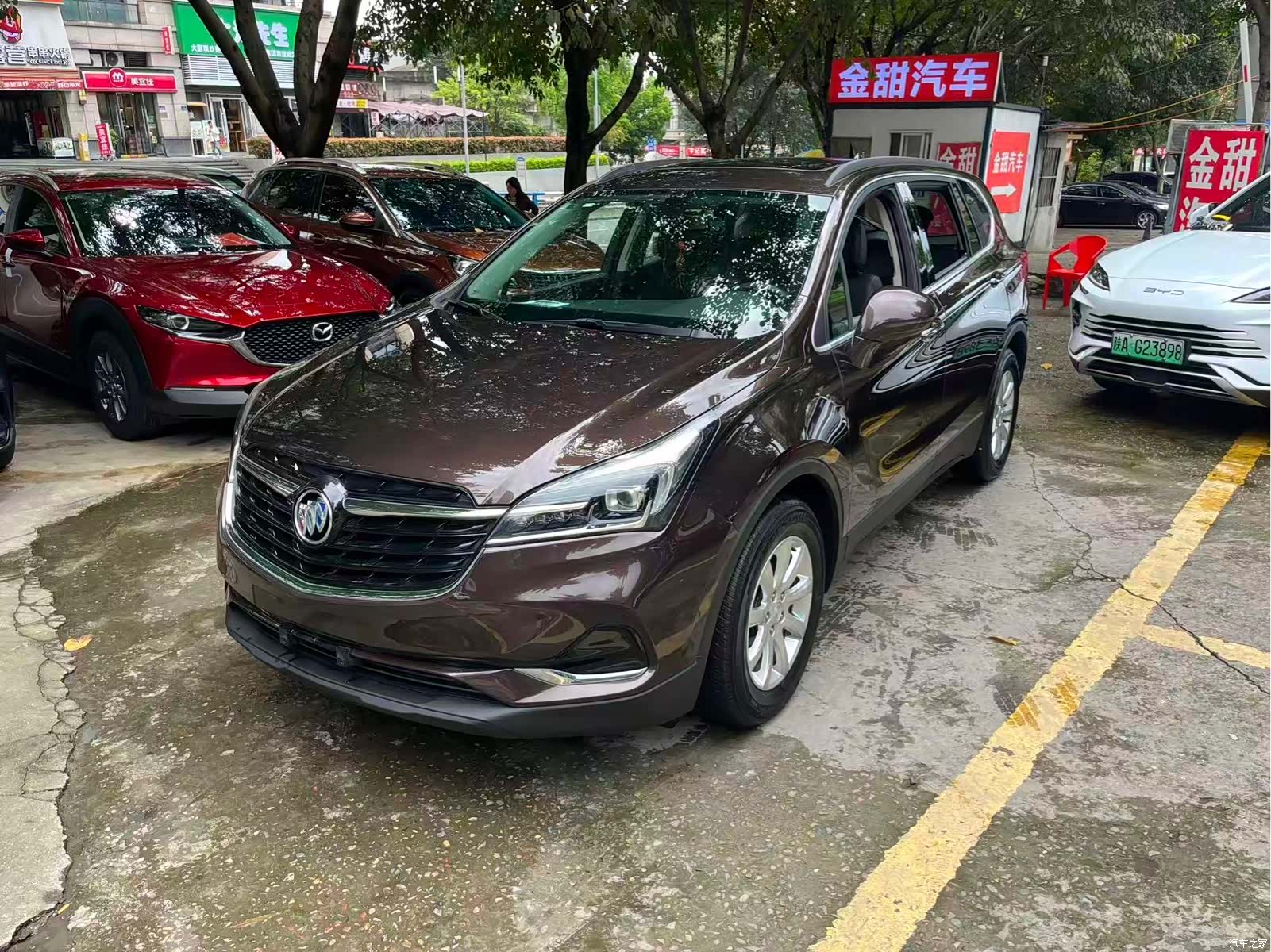 Buick Envision Plus, 2021 3