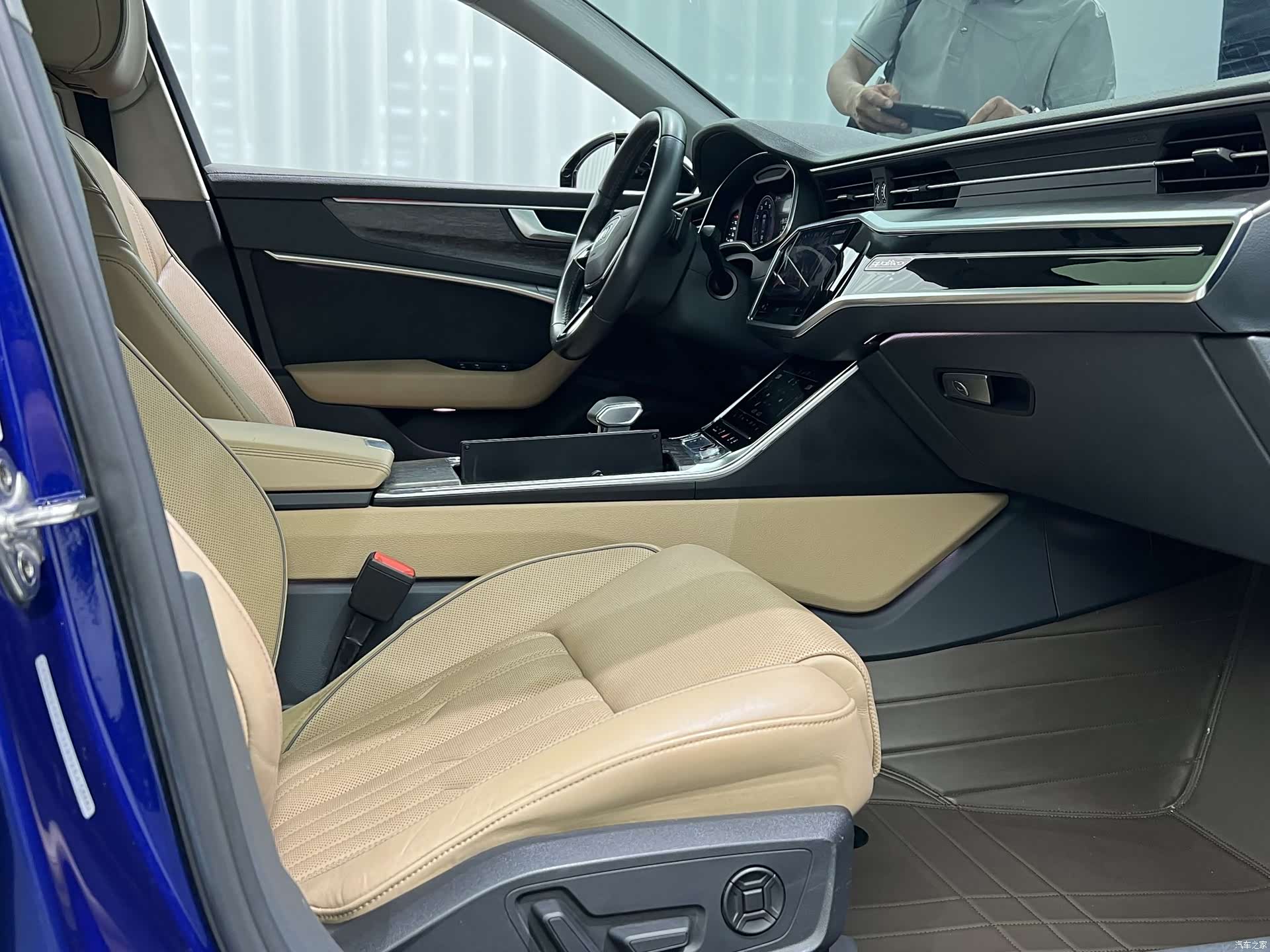 Audi A6L, 2020 4