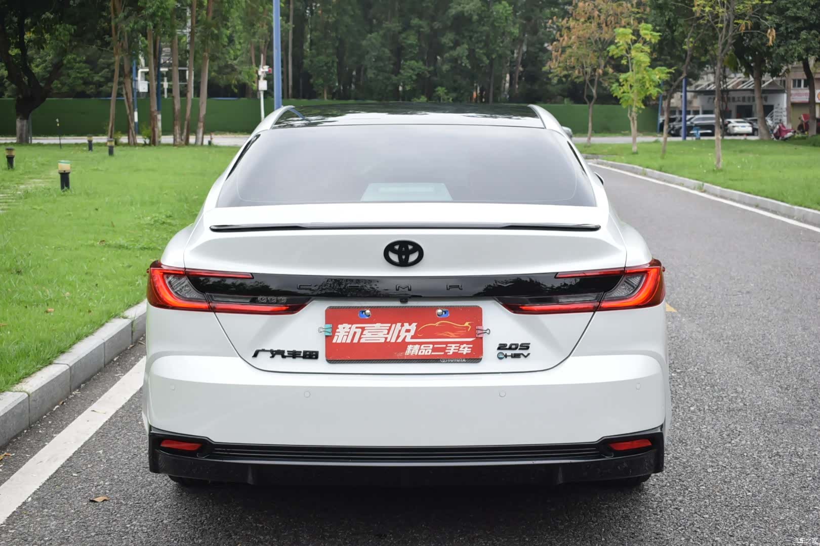 Toyota Camry, 2025 все фото