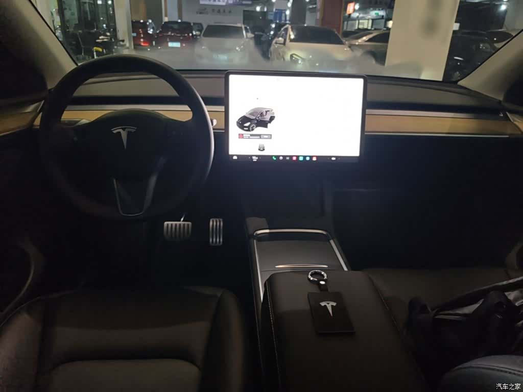 Tesla Model Y, 2023 10