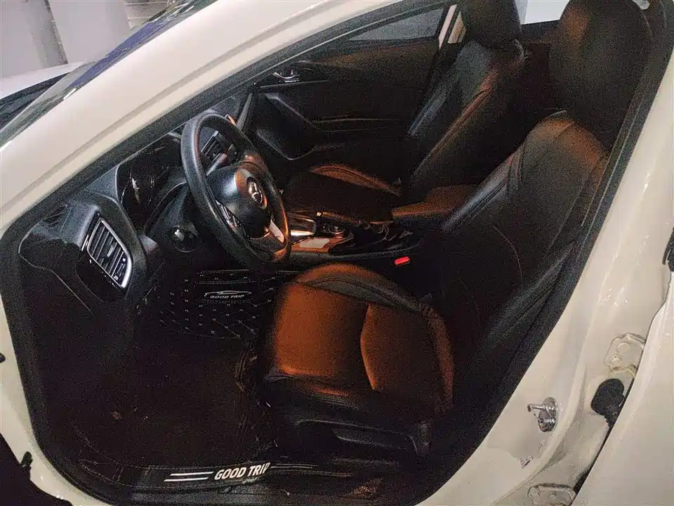 Mazda 3 Angkesaila Mazda 3 Angkesaila
