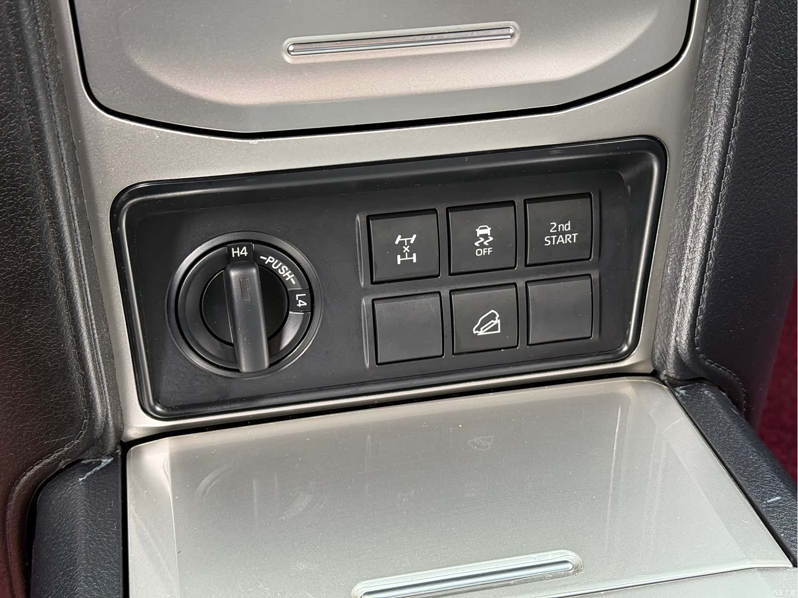 Toyota Prado, 2024 13