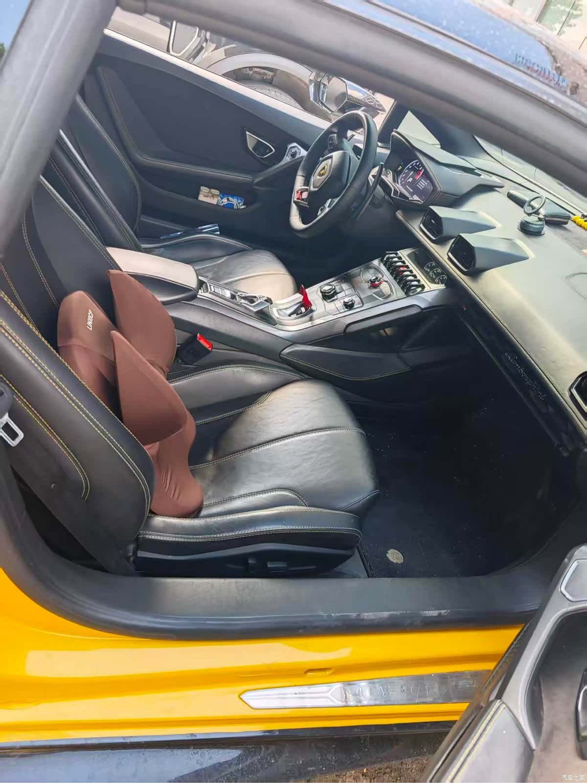 Lamborghini Huracán, 2018 все фото