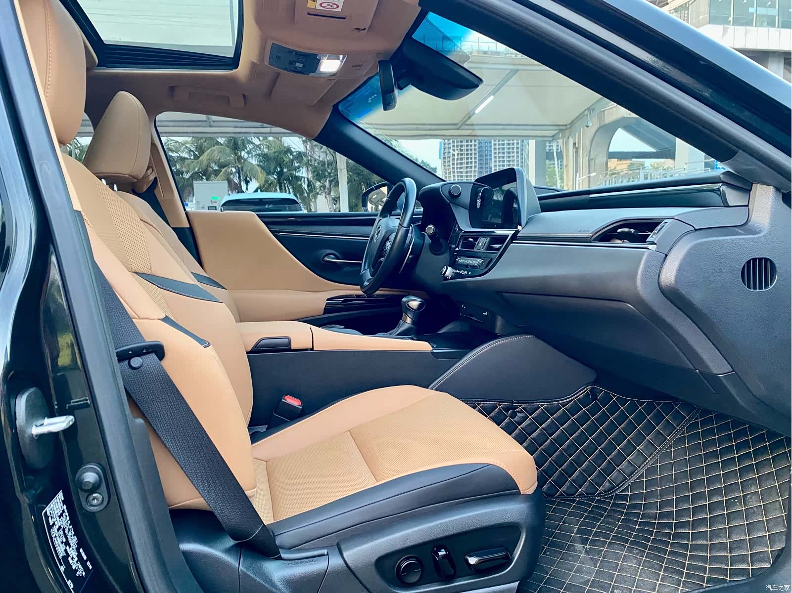 Lexus ES, 2023 7