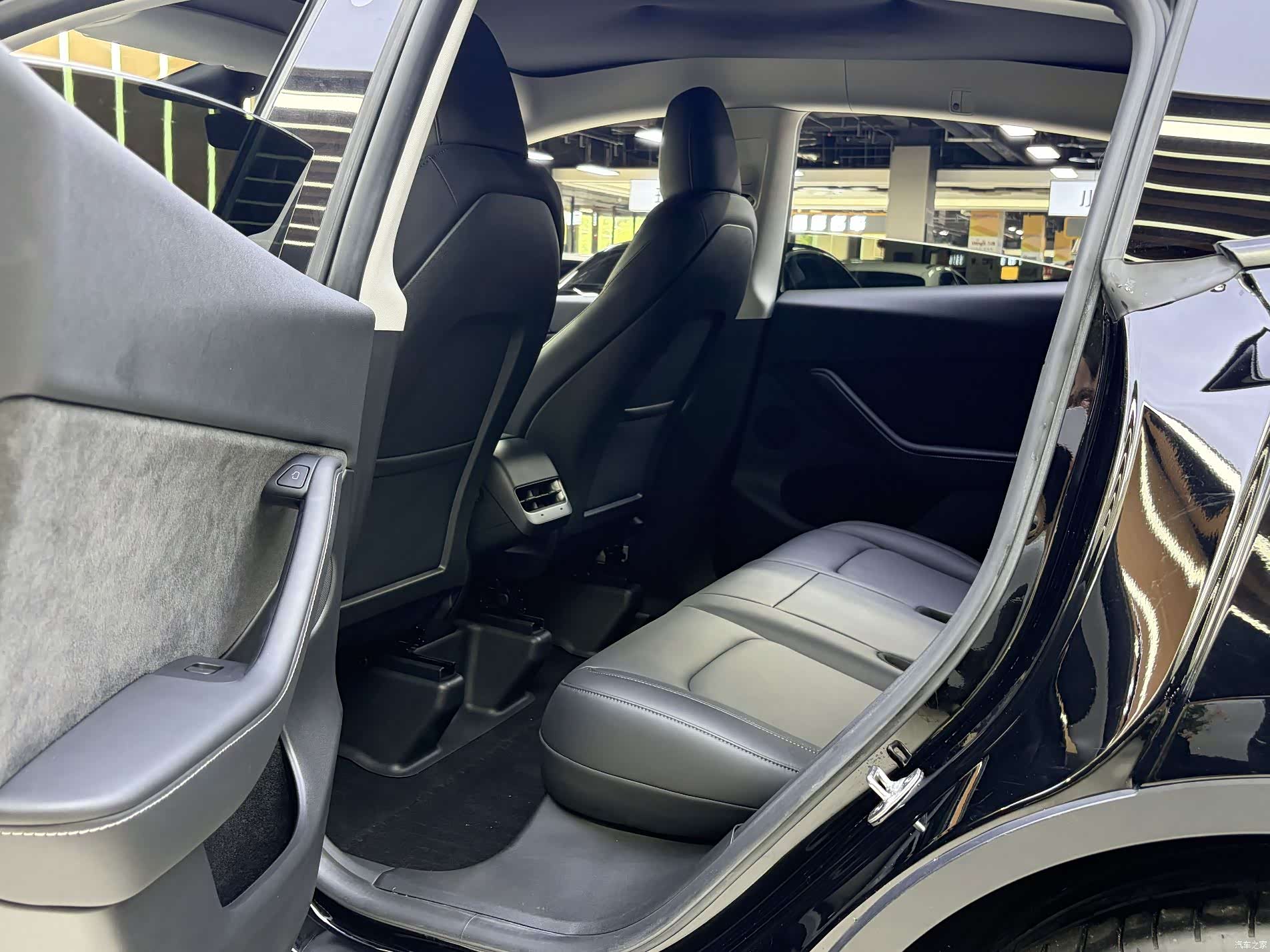 Tesla Model Y, 2022 8