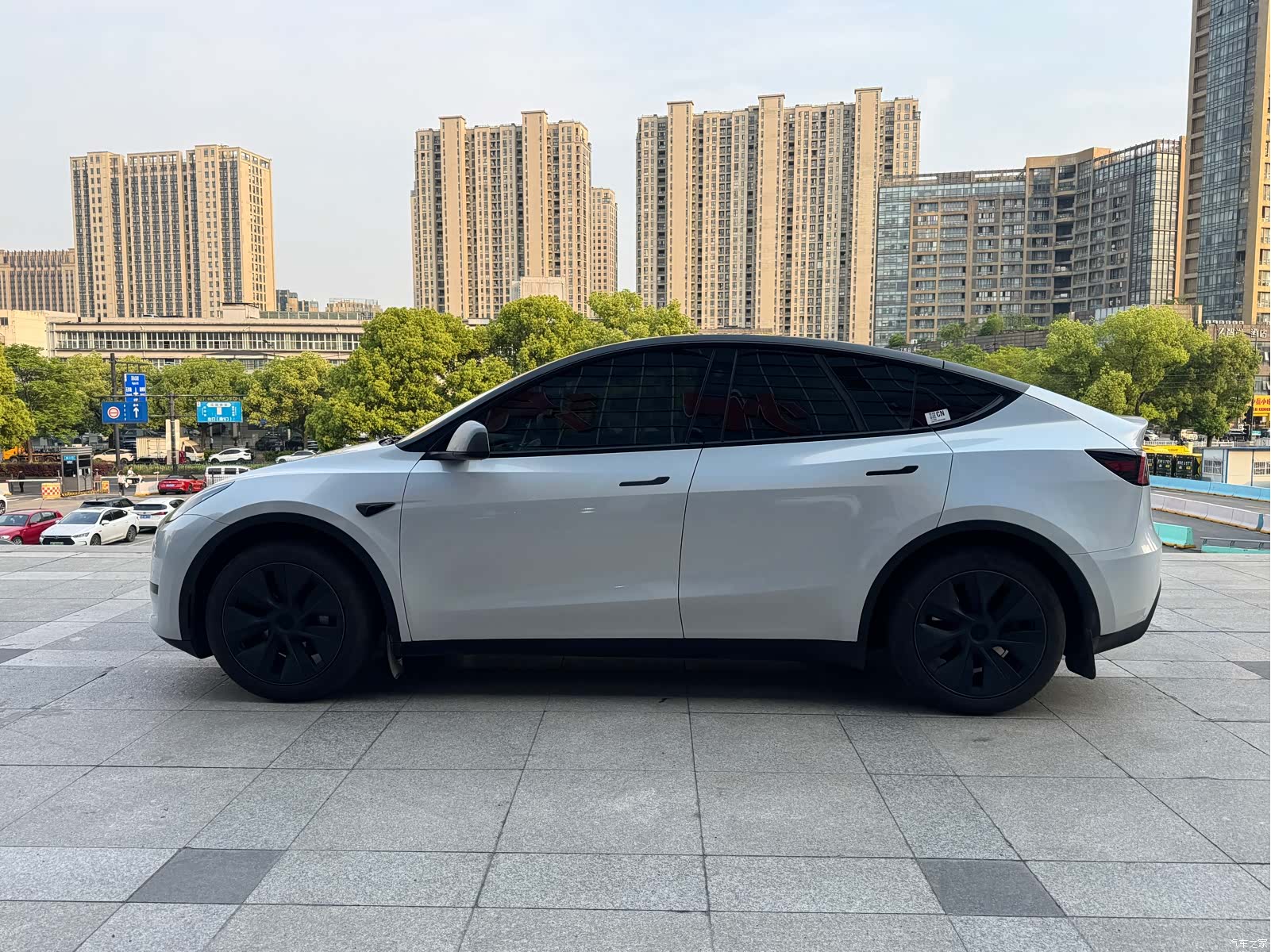 Tesla Model Y, 2024 2