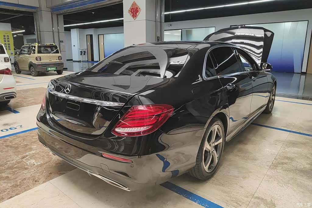 Mercedes-Benz E-Class, 2018 3