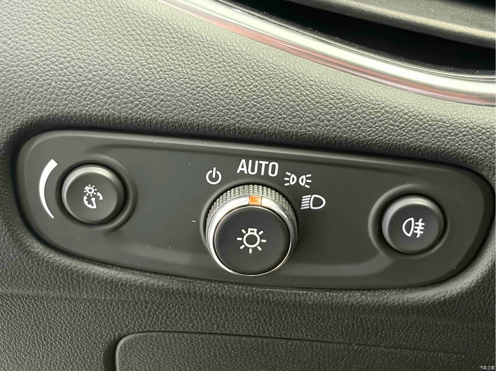 Chevrolet XL, 2022 25