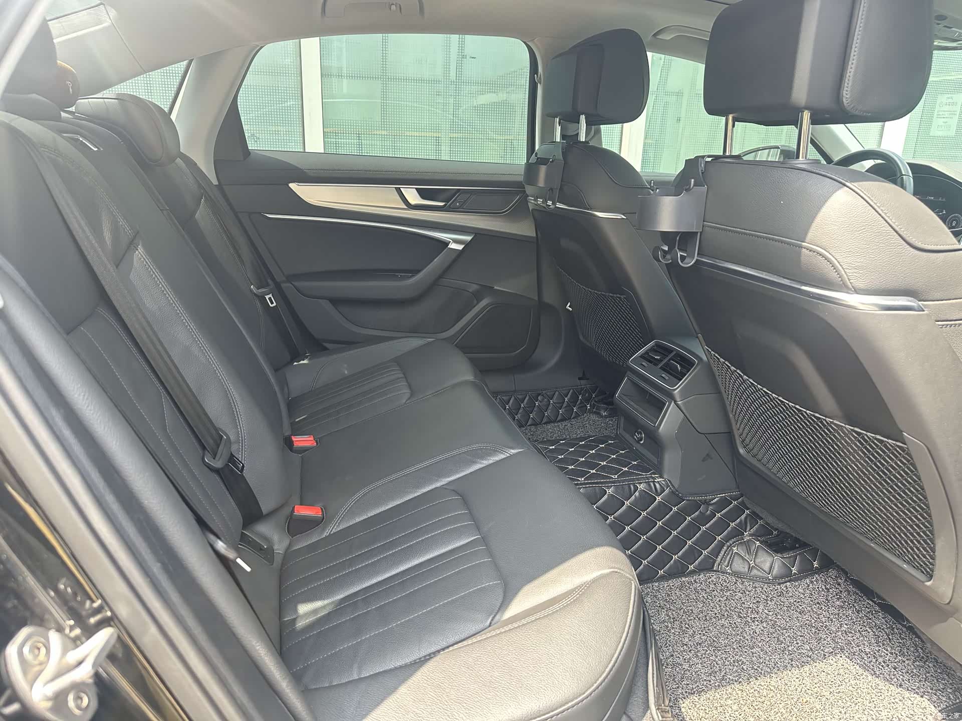Audi A6L, 2019 13