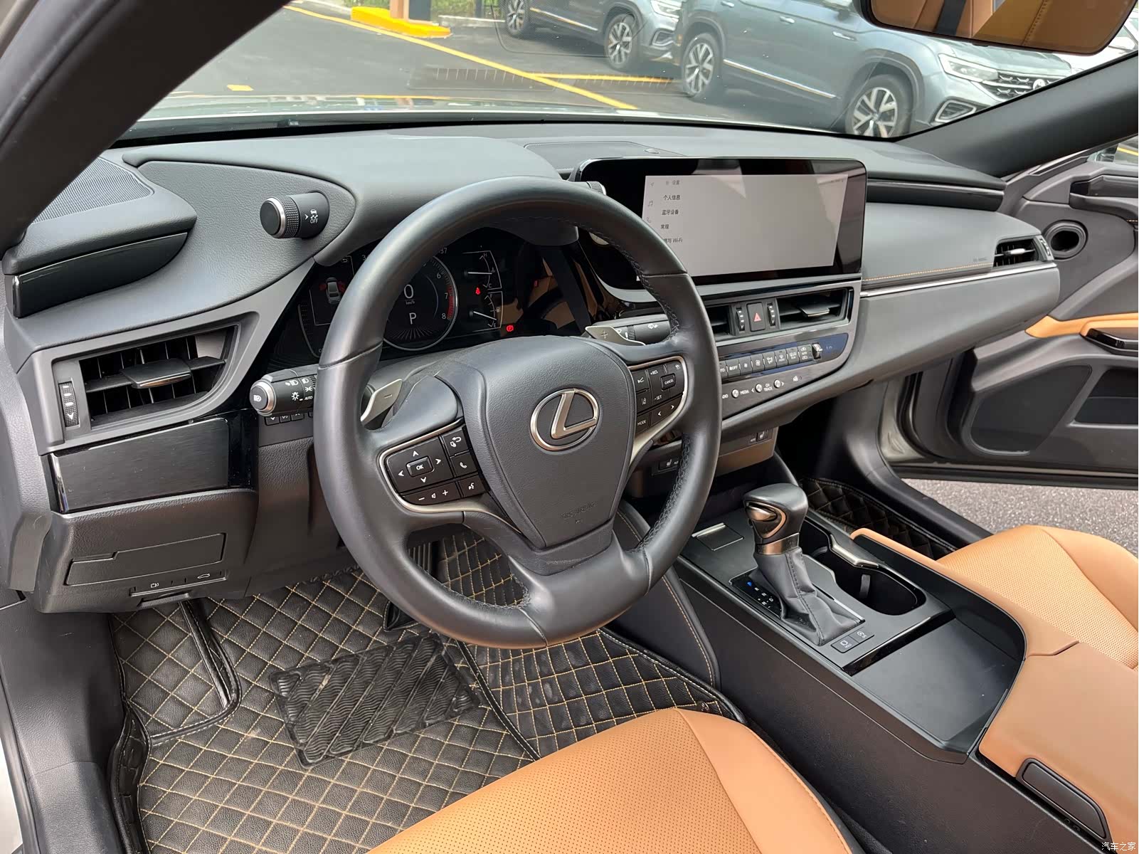 Lexus ES, 2024 9