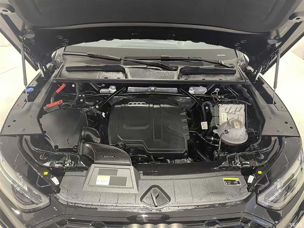 Audi Q5L, 2024 9