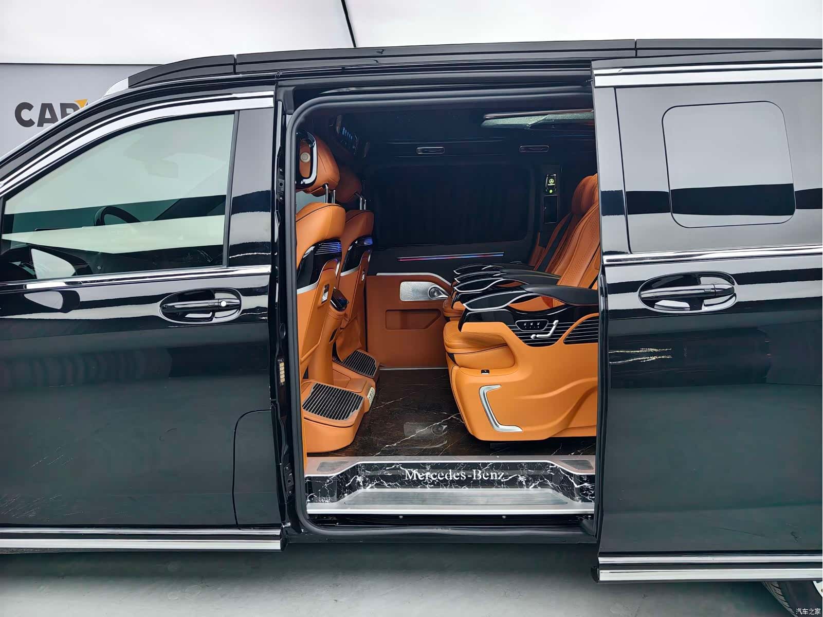 Mercedes-Benz 7, 2024 15