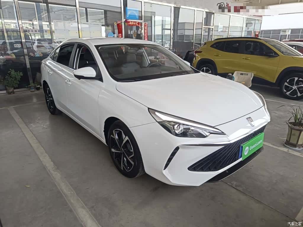 Roewe i5, 2025 4
