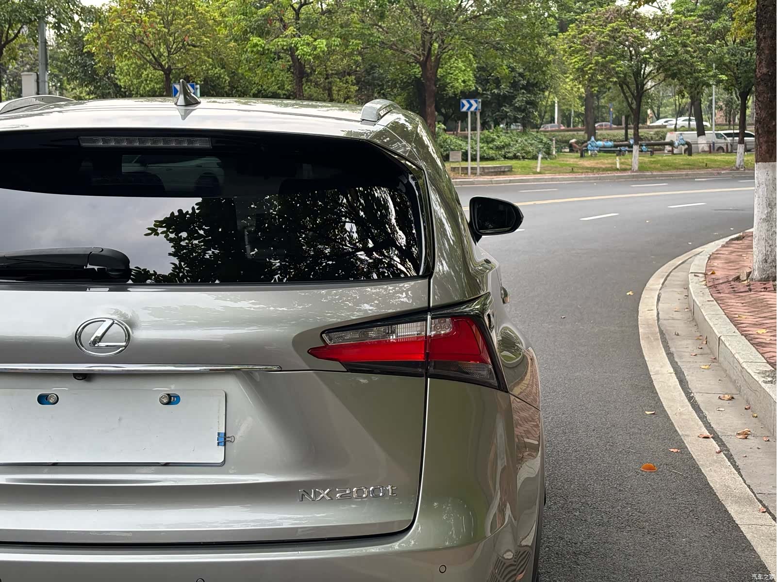 Lexus NX, 2016 29