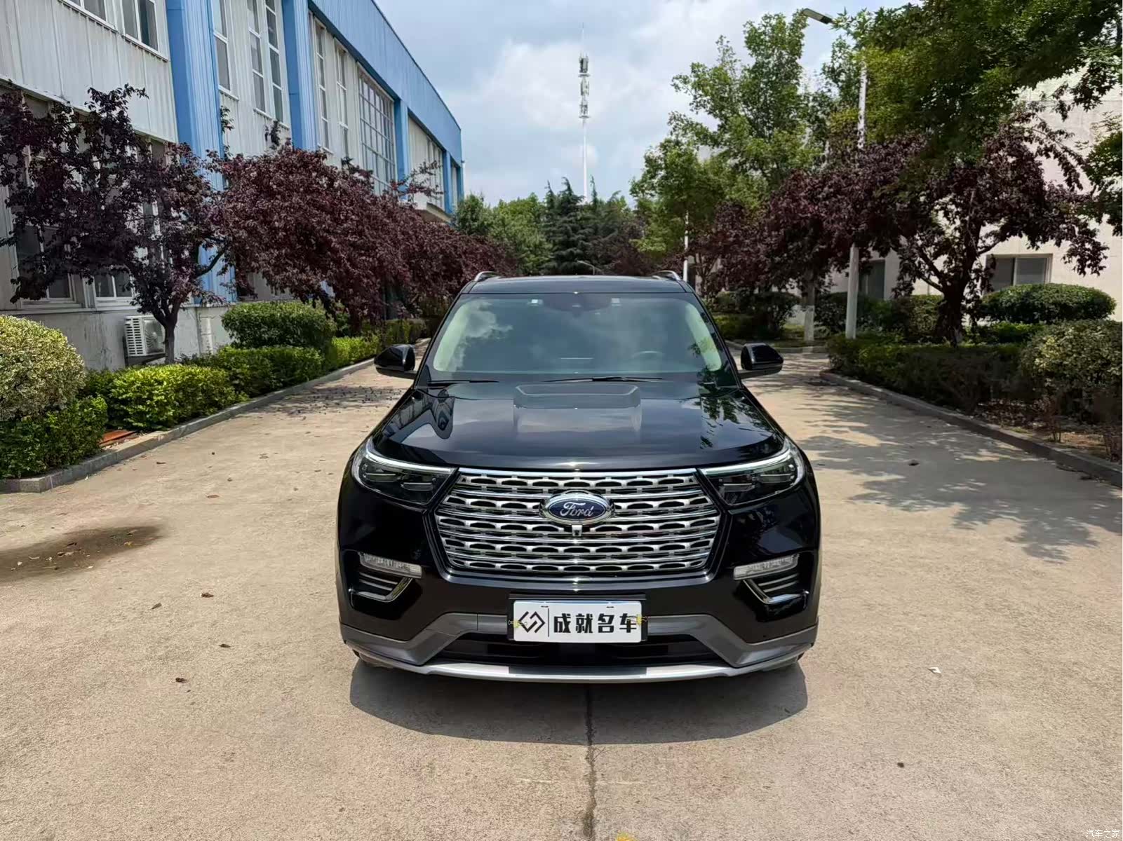 Ford Explorer, 2022 3