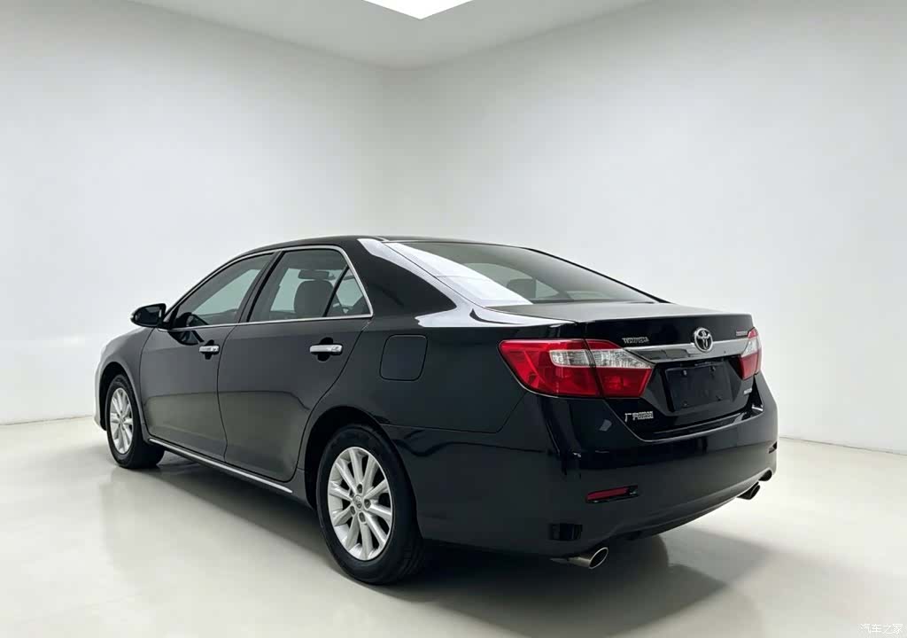 Toyota Camry, 2013 7