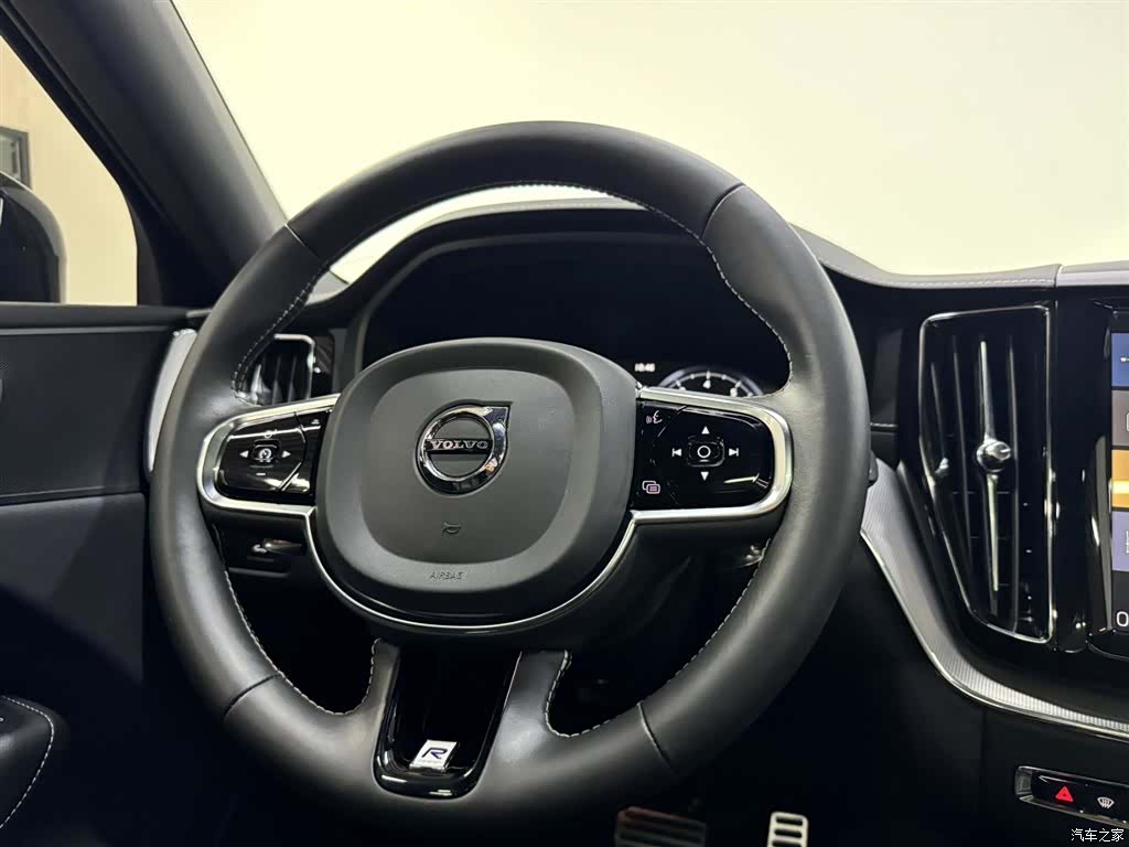 Volvo XC60, 2020 13