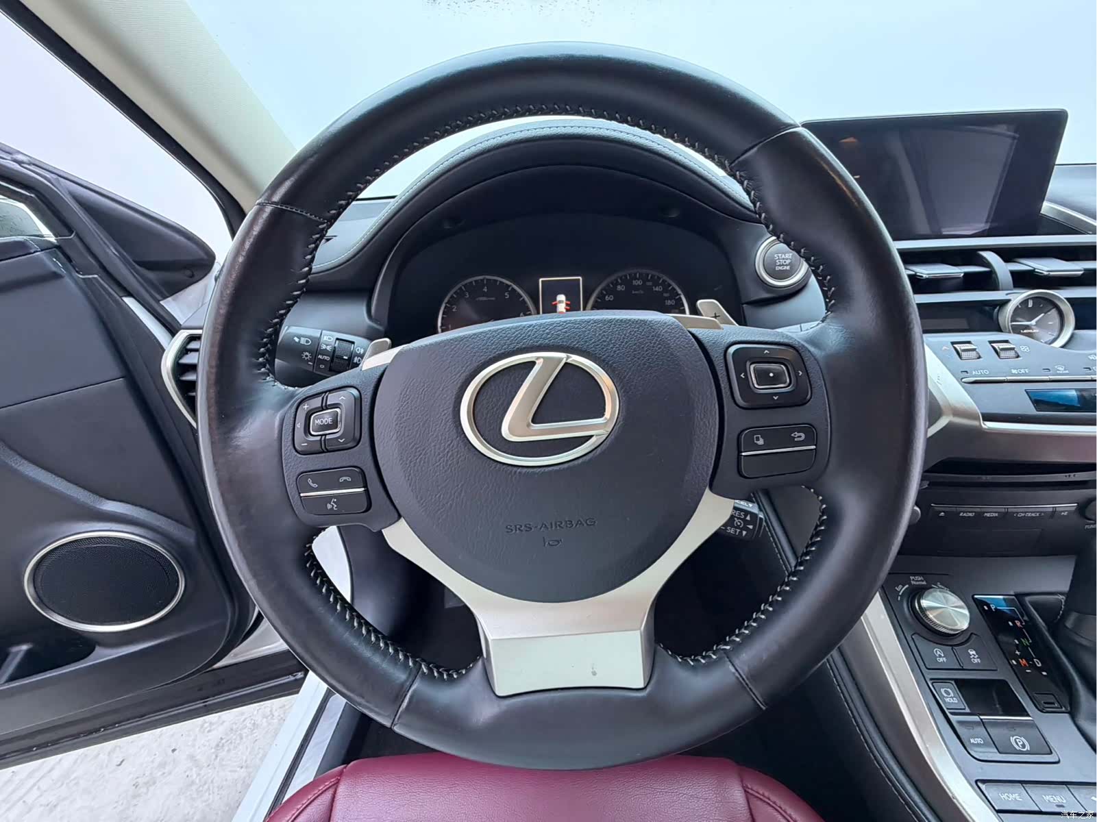 Lexus NX, 2021 9