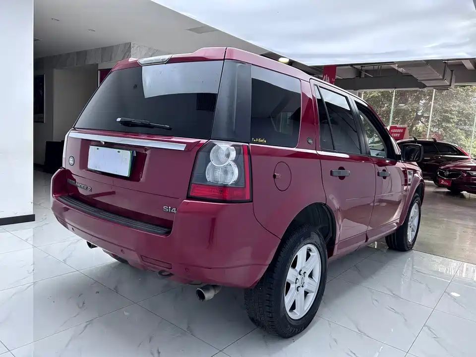 Land Rover Freelander 2