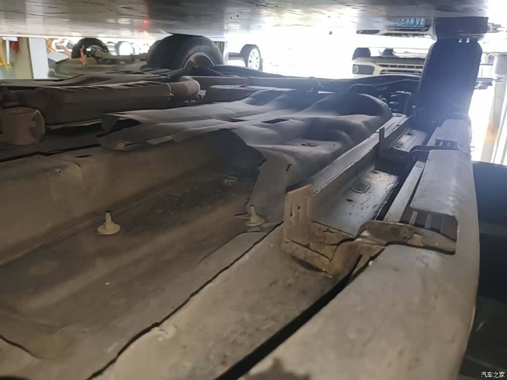 Jeep Cherokee, 2017 21