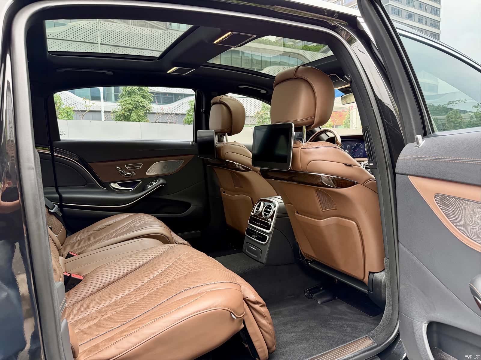 Maybach S-Class, 2018 27