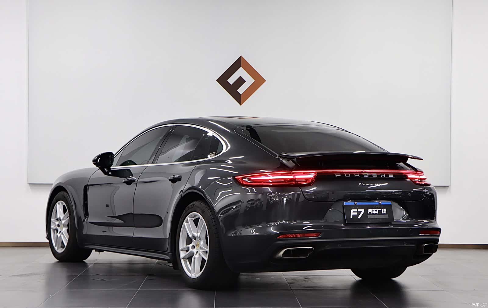 Porsche Panamera, 2019 4