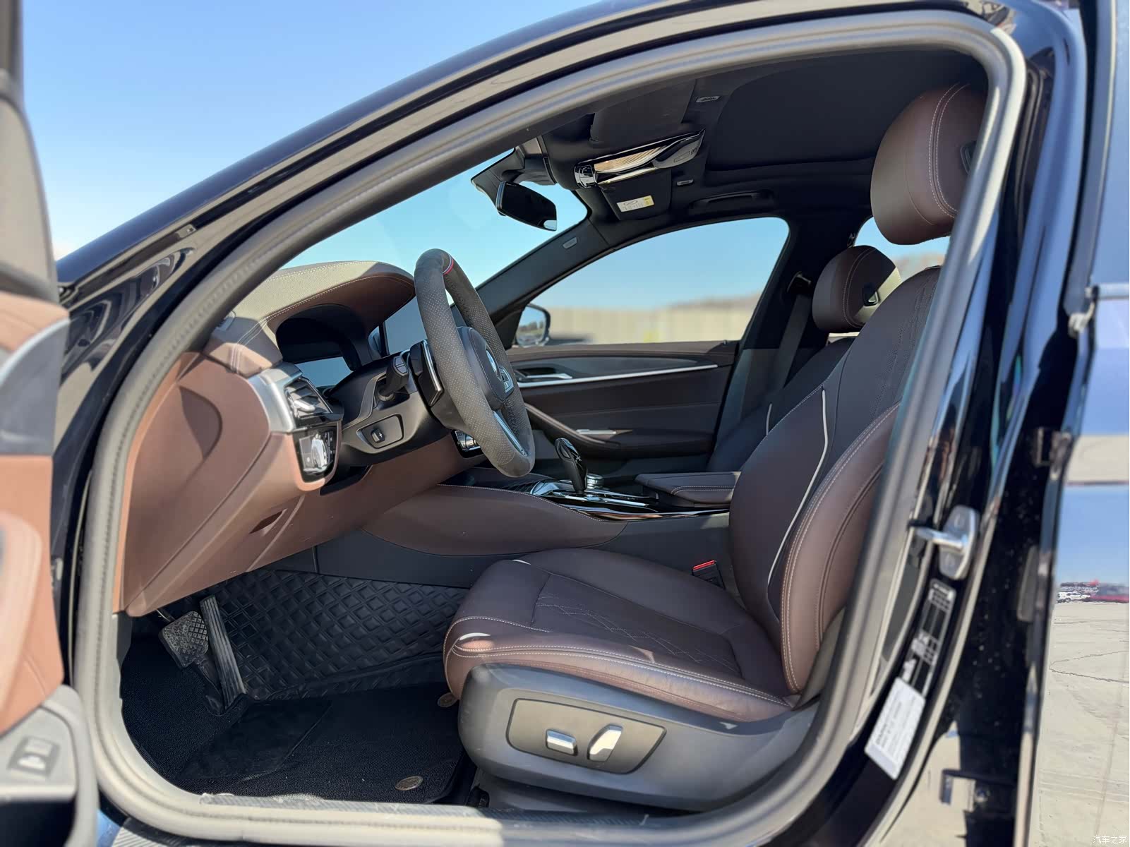 BMW 5 Series, 2023 4