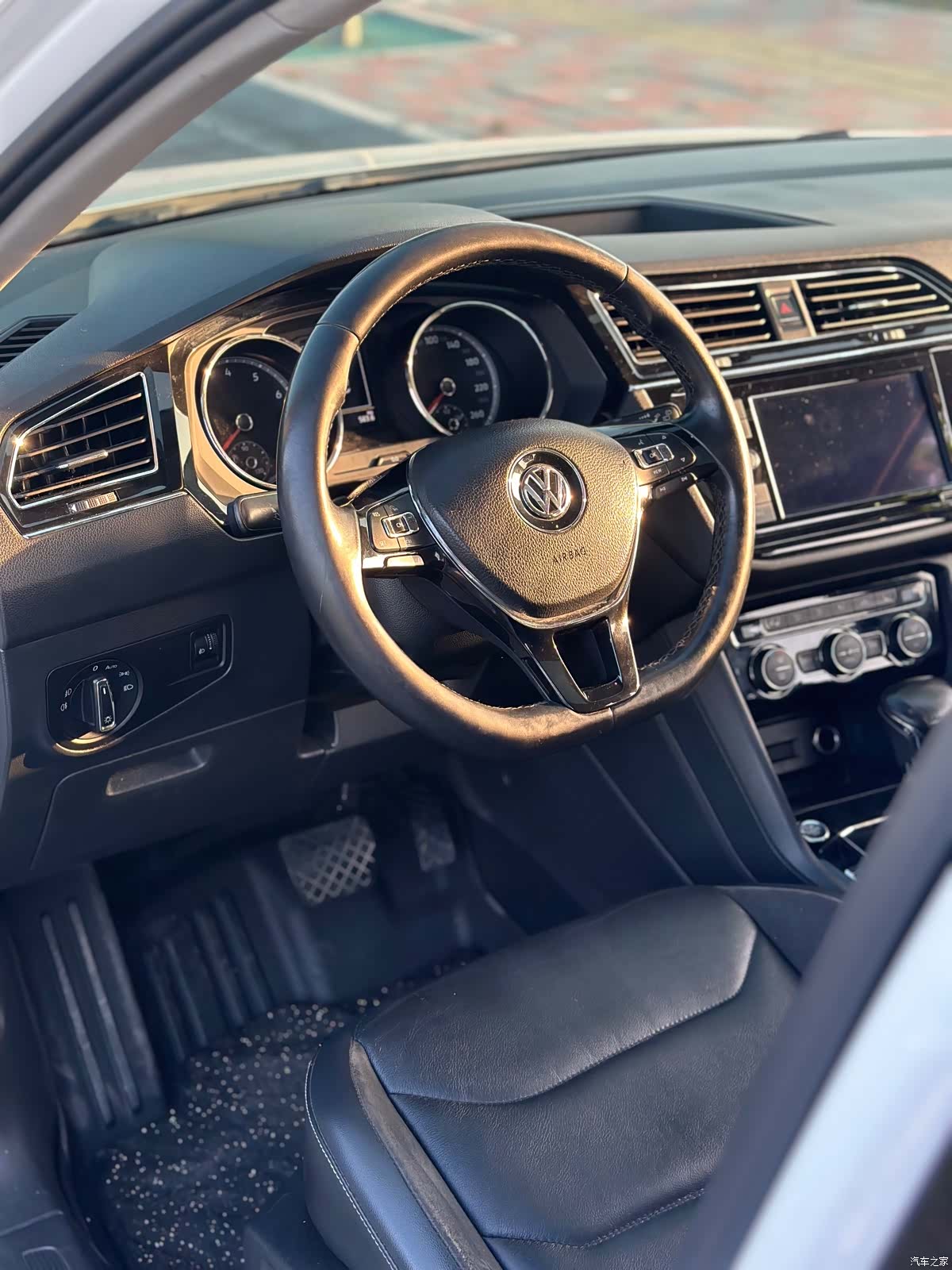 Volkswagen Tiguan L, 2019 10