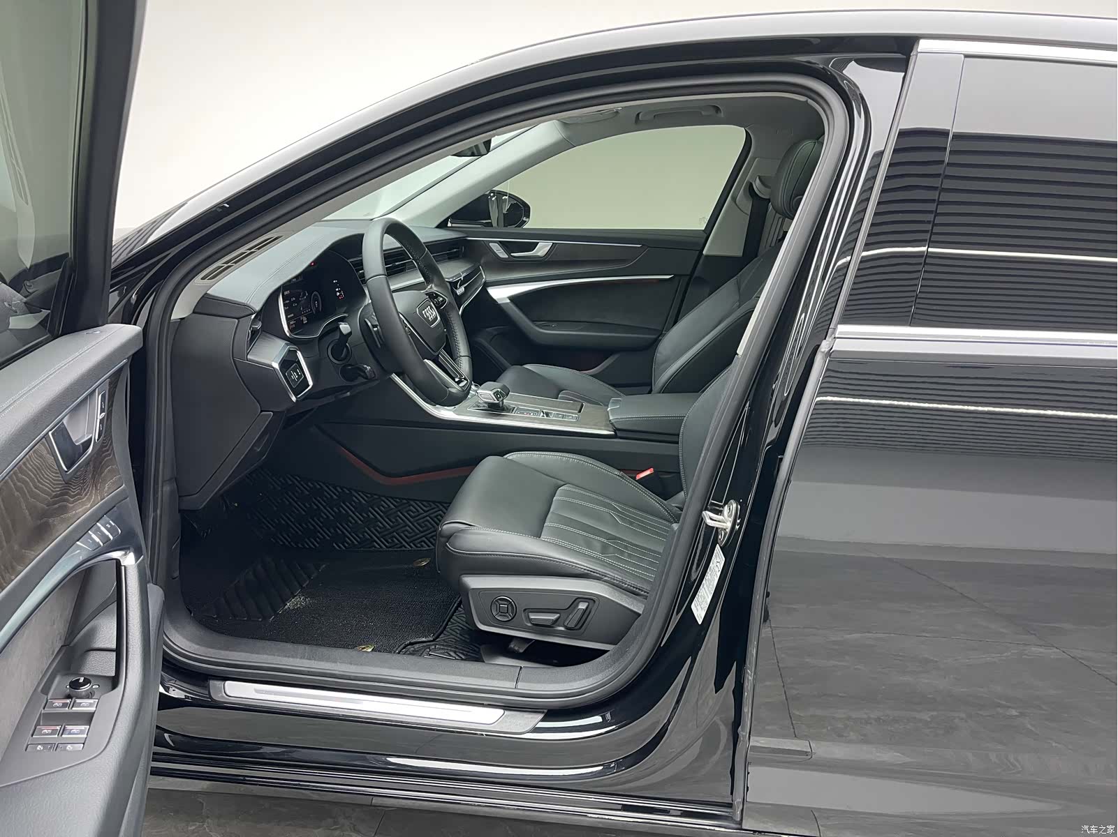Audi A6L, 2019 16