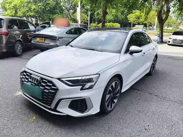 Audi A3 2024 — купить из Китая под заказ