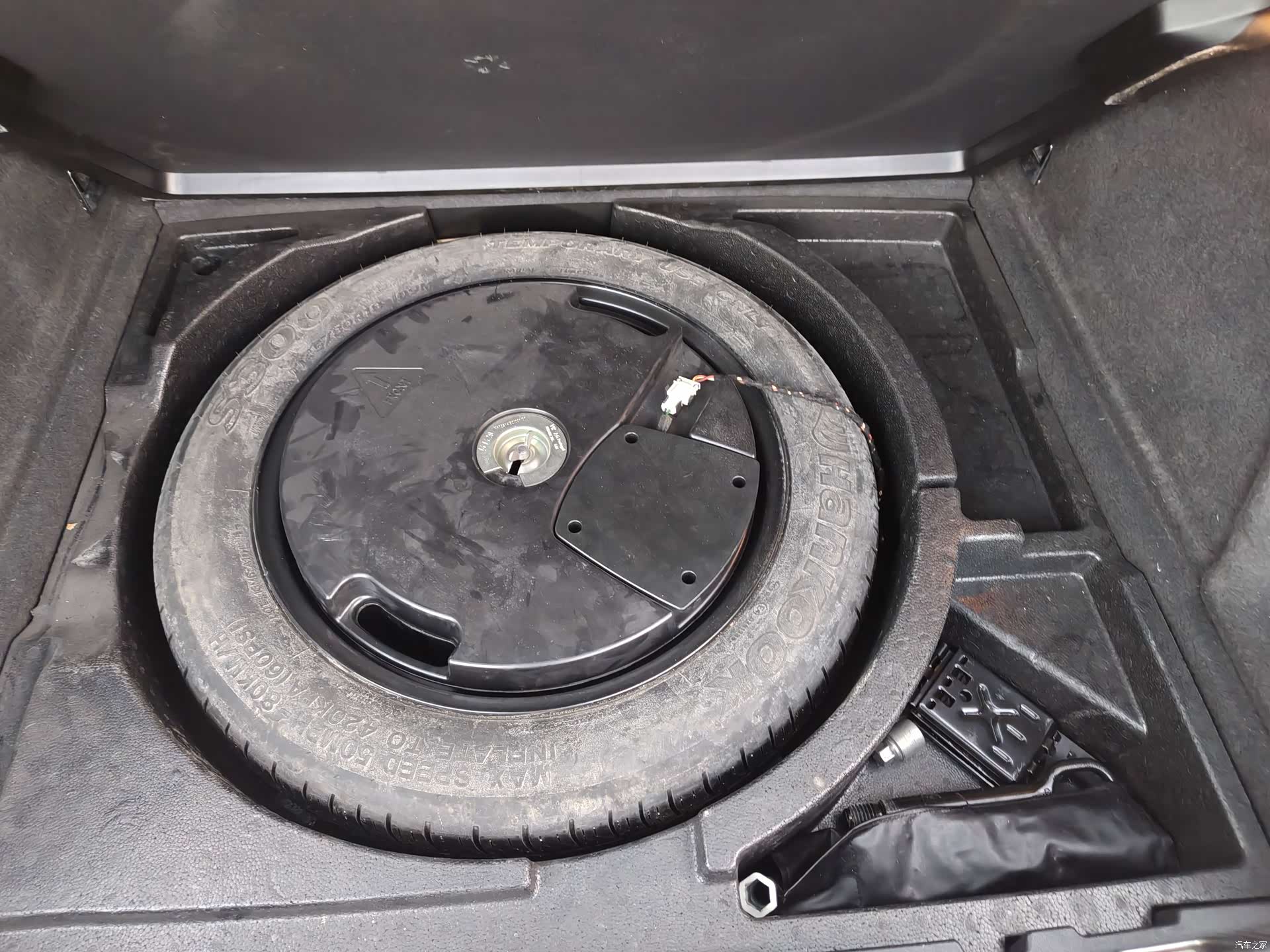 Audi Q3, 2014 12