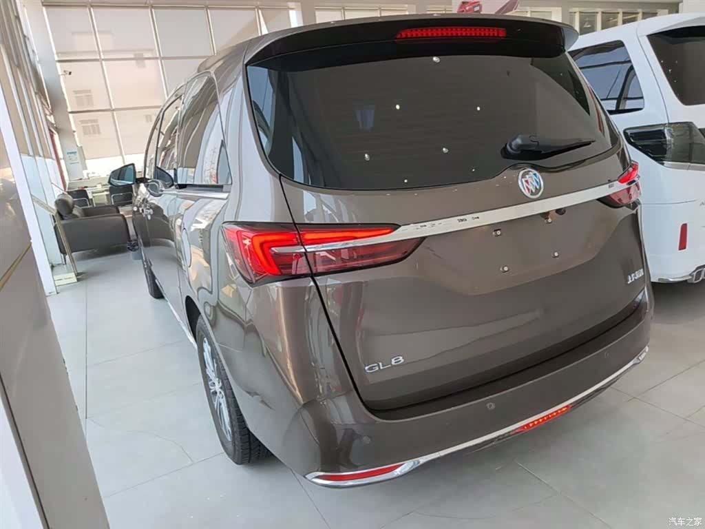 Buick GL8, 2025 все фото