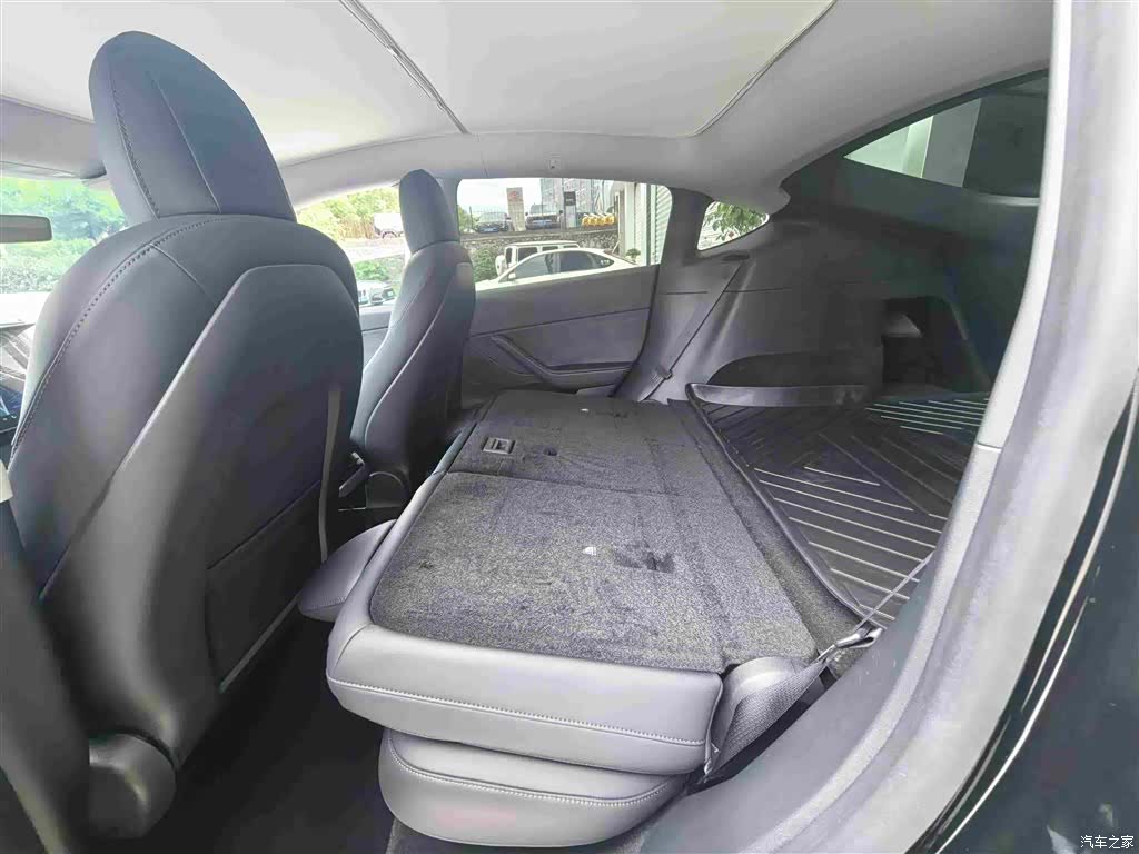 Tesla Model Y, 2021 15